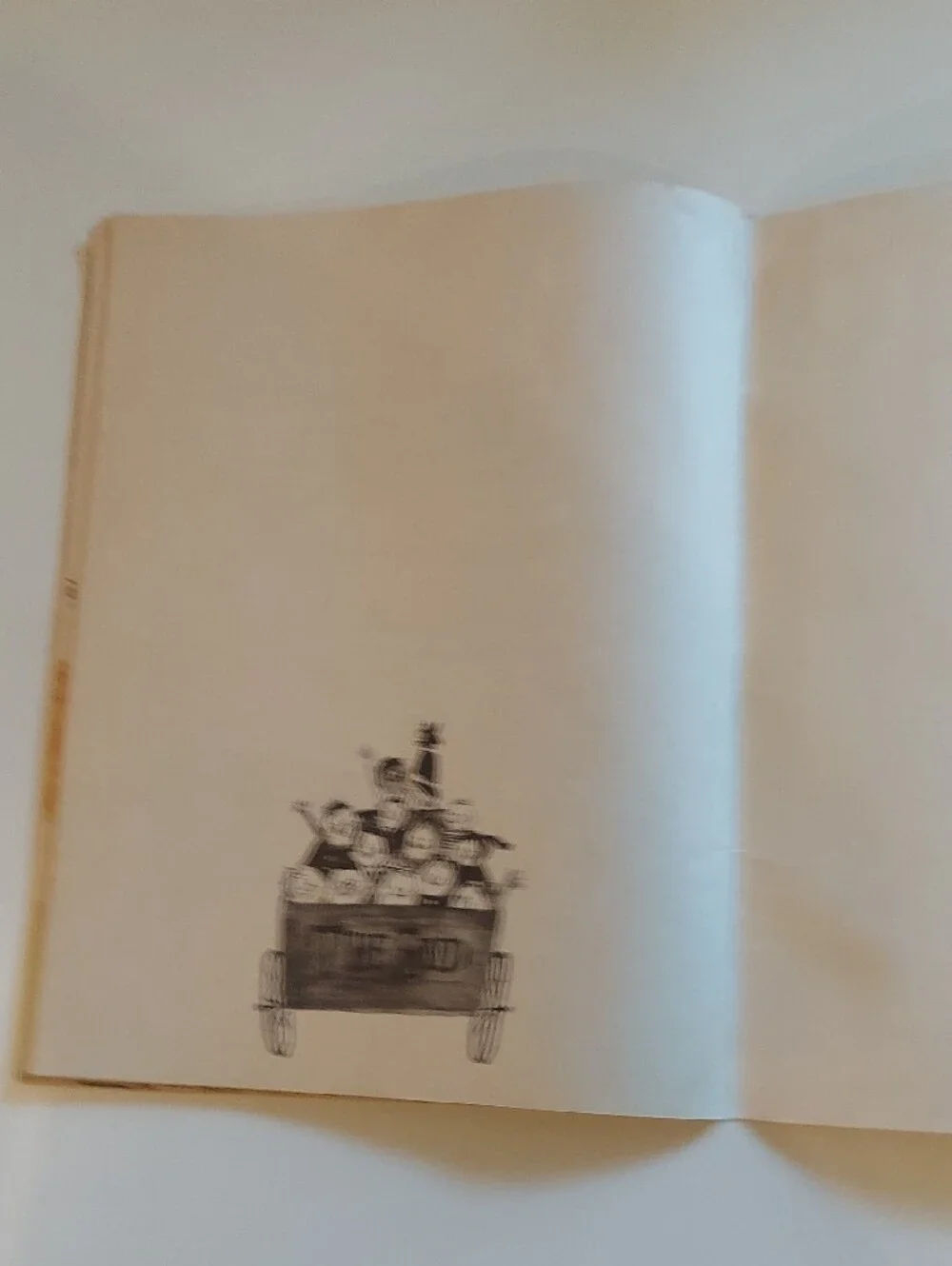 The Horse That Liked Sandwiches - Vivian L. Thompson